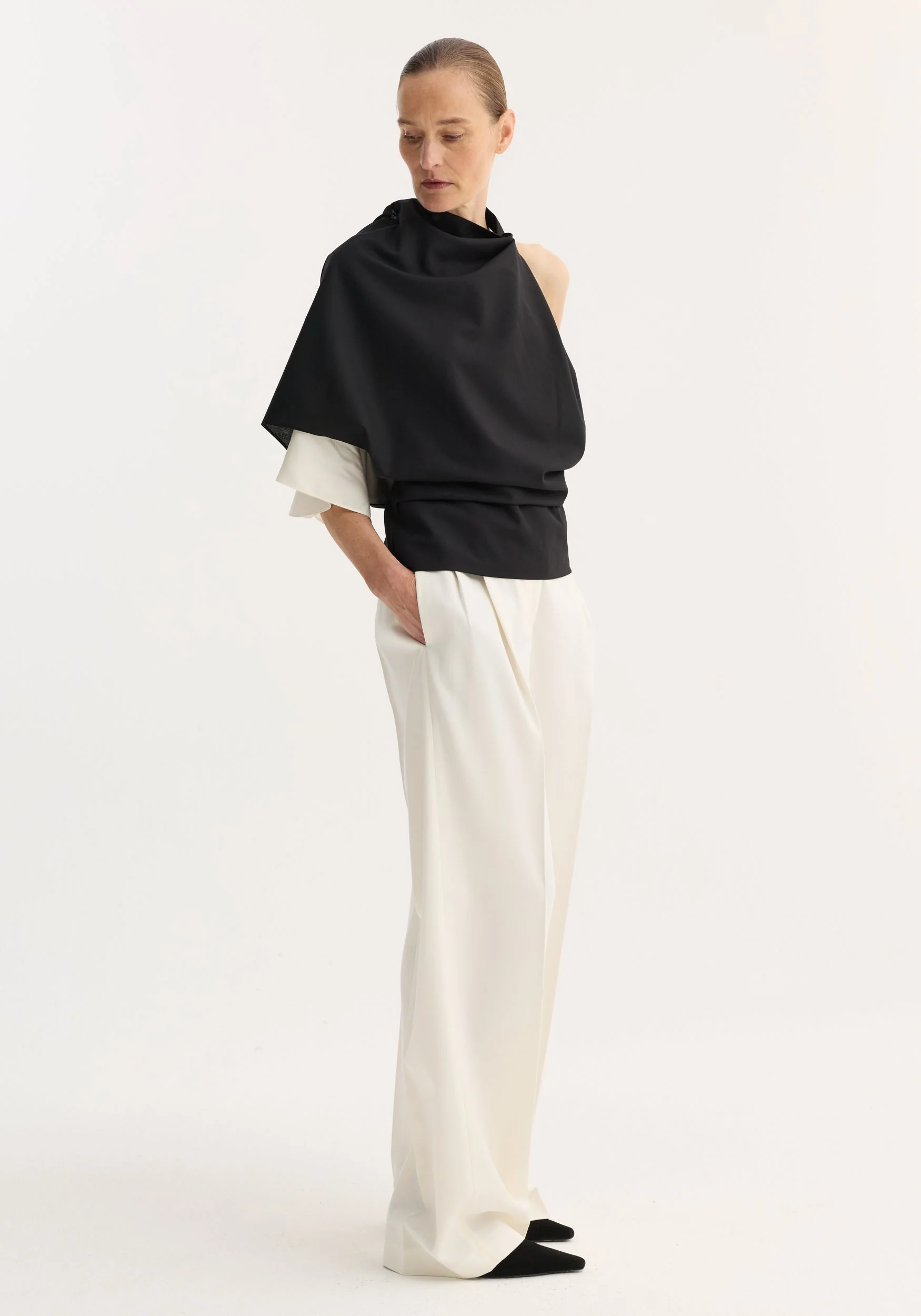 ROHE - Draped open back wool top | black - Image 4