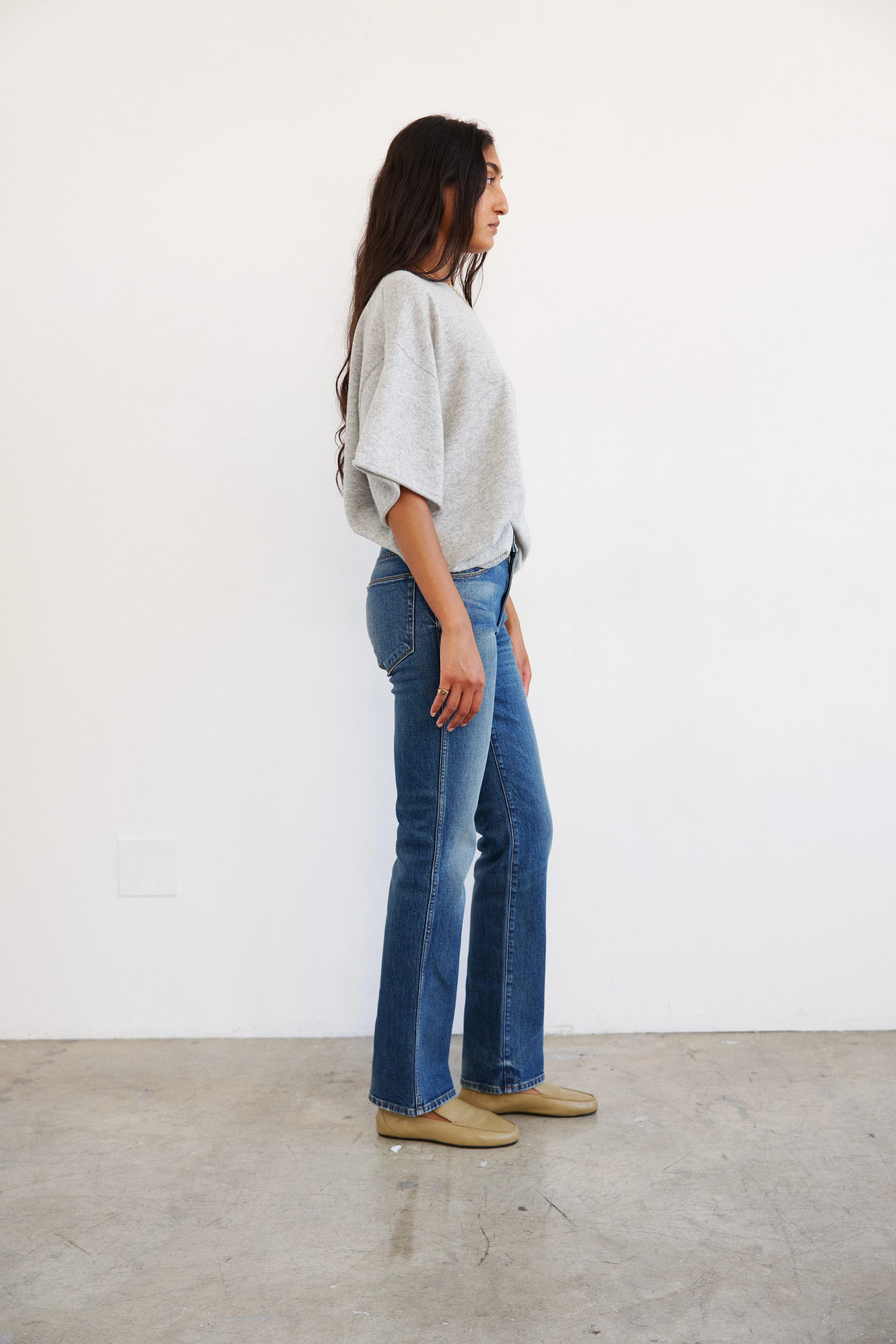 Jamie Haller - The Cashmere Tee in Oxford - Image 6