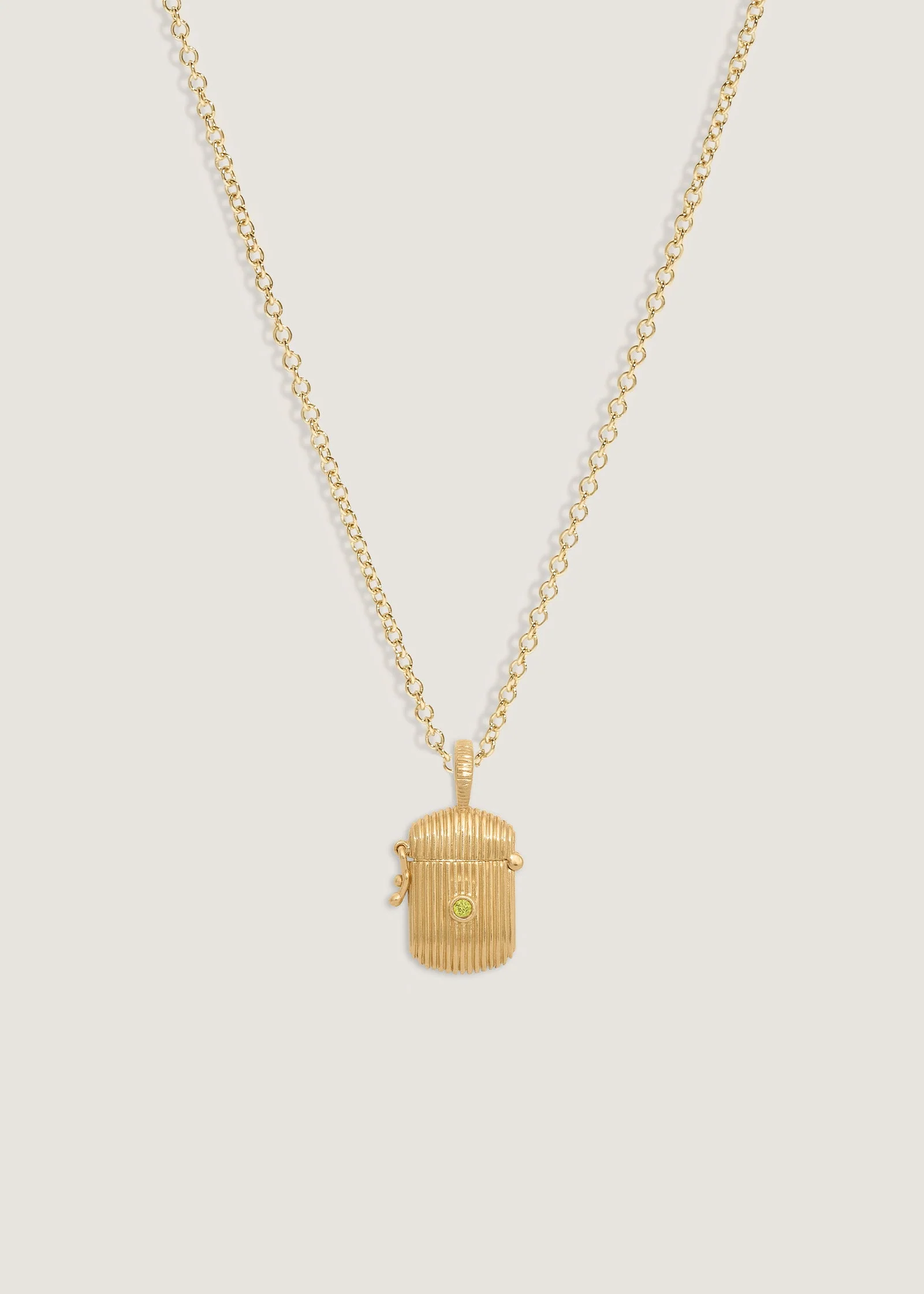 Kinn - Relic Ribbed Locket Necklace Peridot