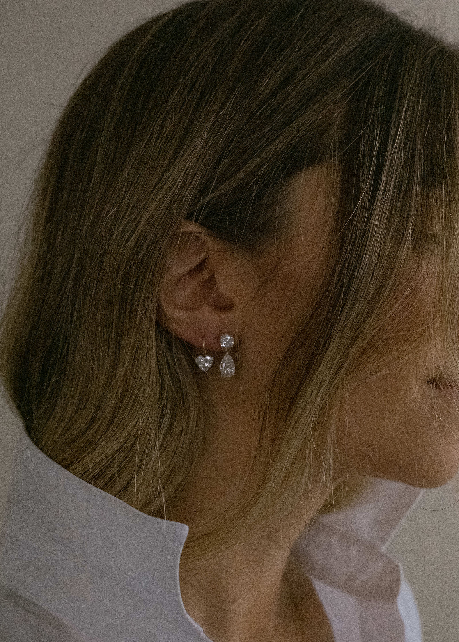 Kinn - Rosette Black Rhodium Heart Diamond Earrings - Image 4