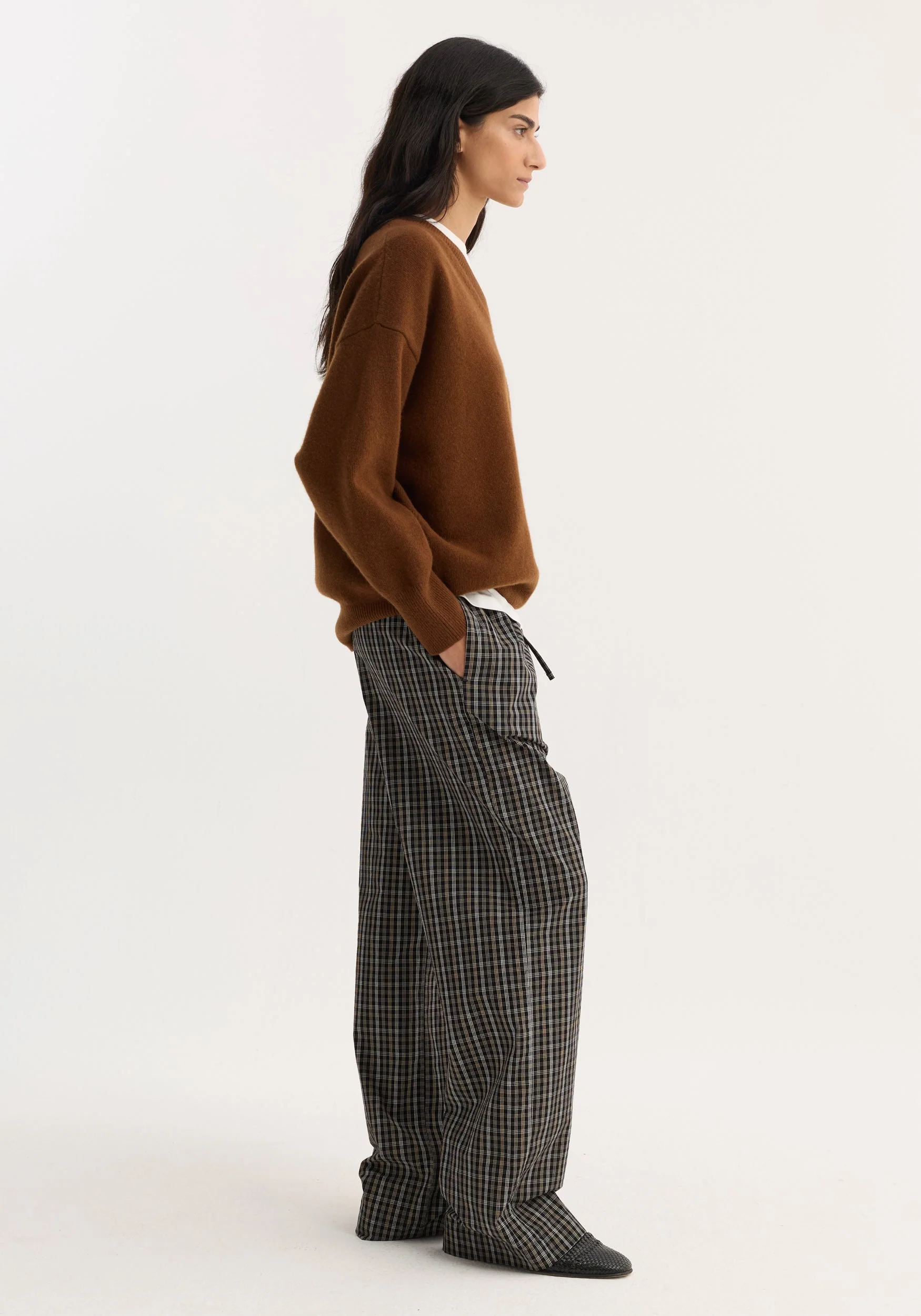 ROHE - V - neck knitted jumper | rust - Image 4